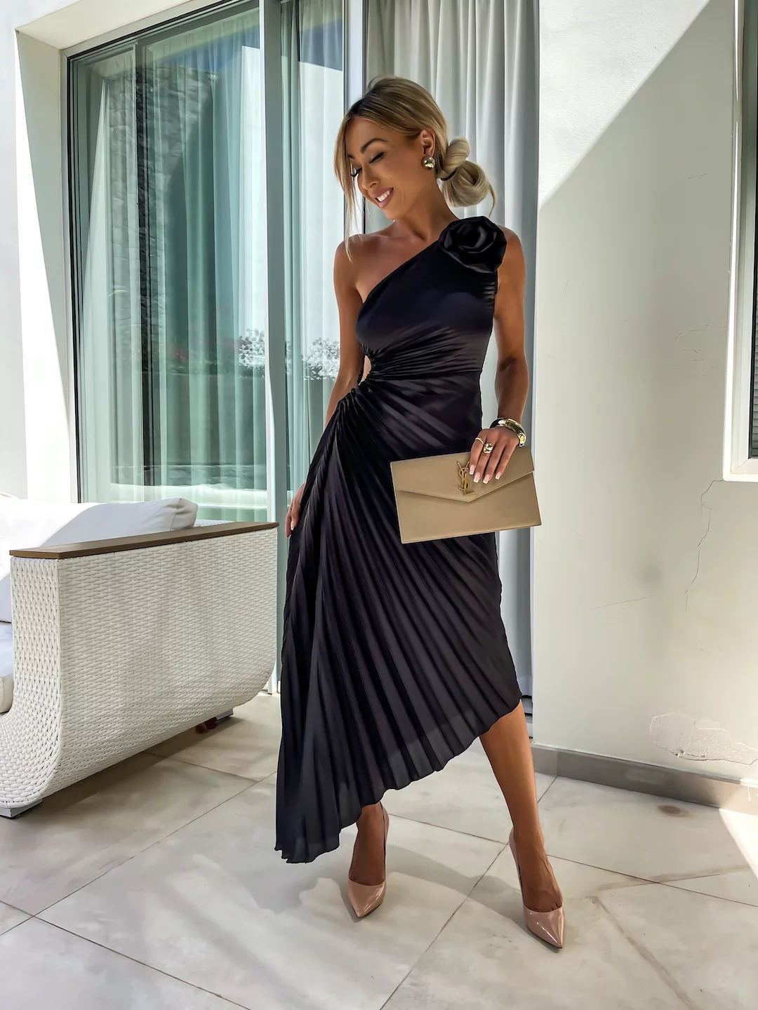 Ins Pleated One-shoulder Dress With Big Rose Flower Fashionable Sexy Evening Party Club Asymmetrical Dress