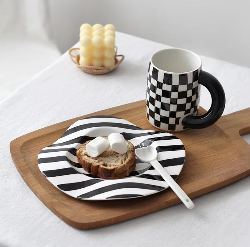 8Inch Nordic Ceramic Plate Dot Stripe Irregular Wave Shape Ceramic Dessert Plate Pasta Plate Dinner Plates Ceramic Dish Plates
